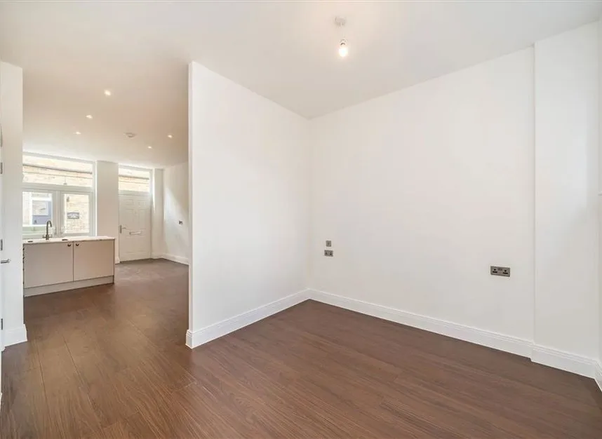 Sidcup High Street, Sidcup, DA14, photo 5
