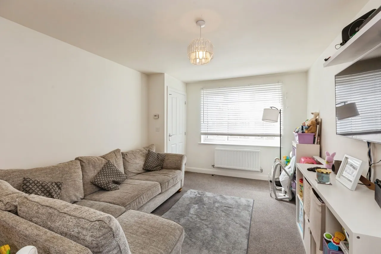 Brewery Lane, Broughton, Aylesbury, Buckinghamshire, HP22, photo 5
