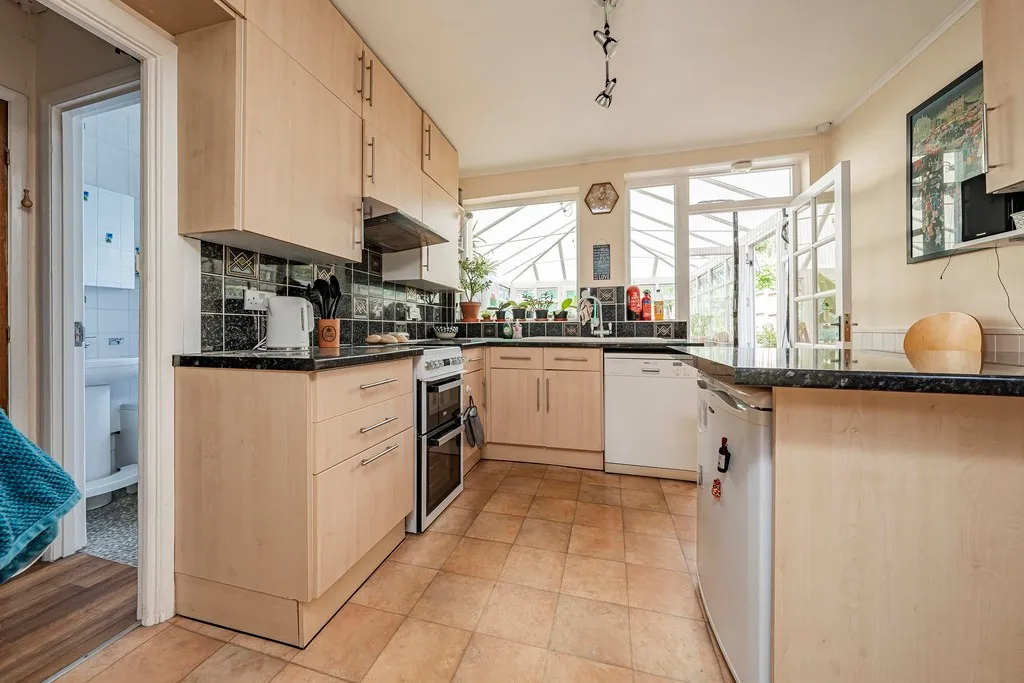 Denham Way, Maple Cross, Rickmansworth, photo 21
