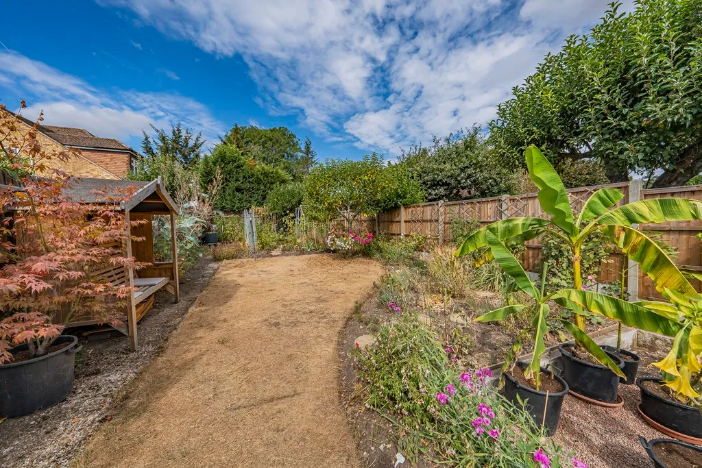 Denham Way, Maple Cross, Rickmansworth, photo 13