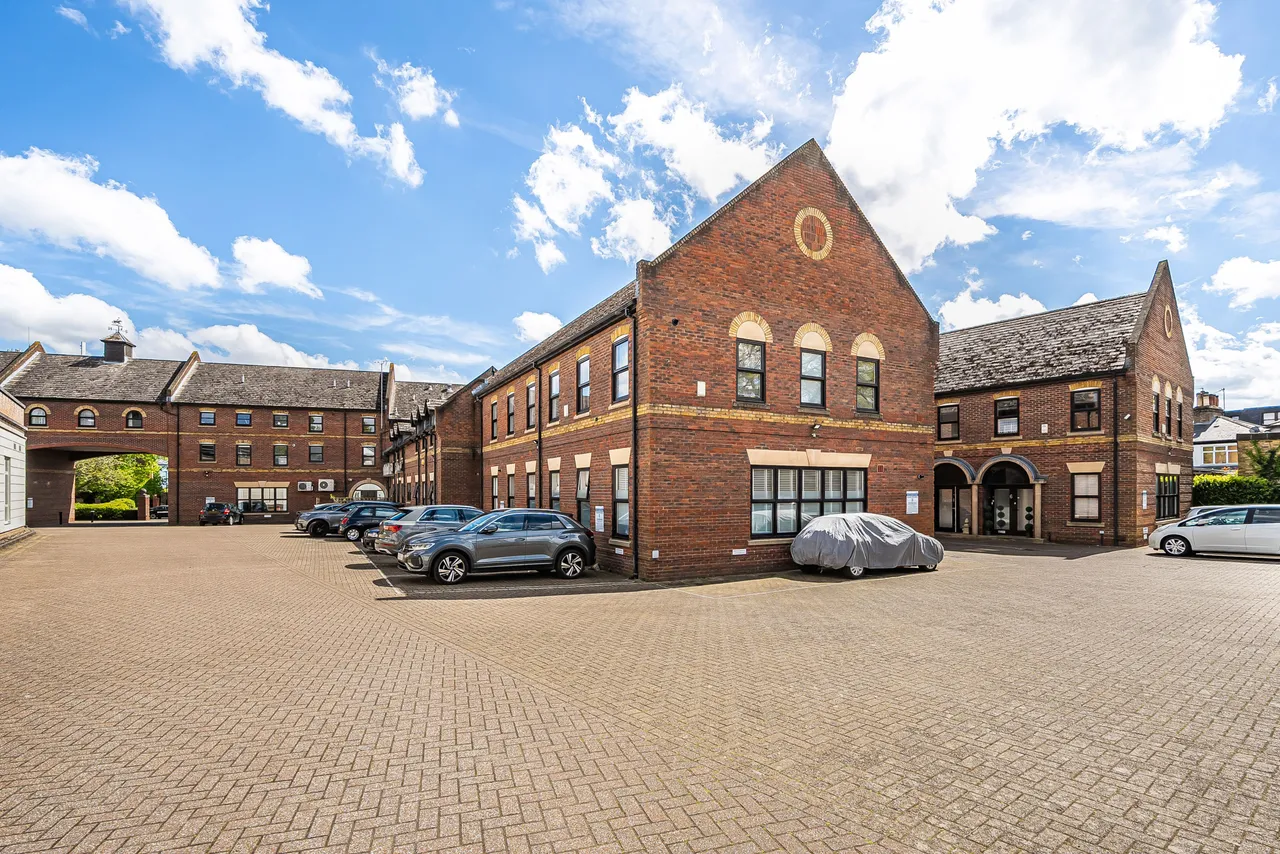 Hampton, TW12, photo 12
