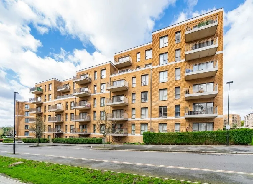 Royal Engineers Way, Mill Hill, NW7, photo 11