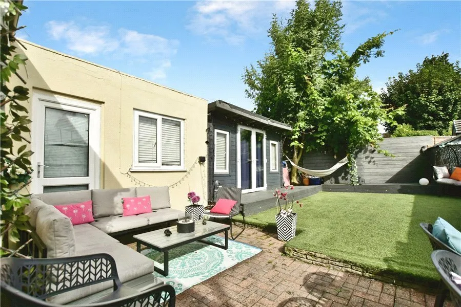 Lighthorne Road, Stockport, SK3, photo 19