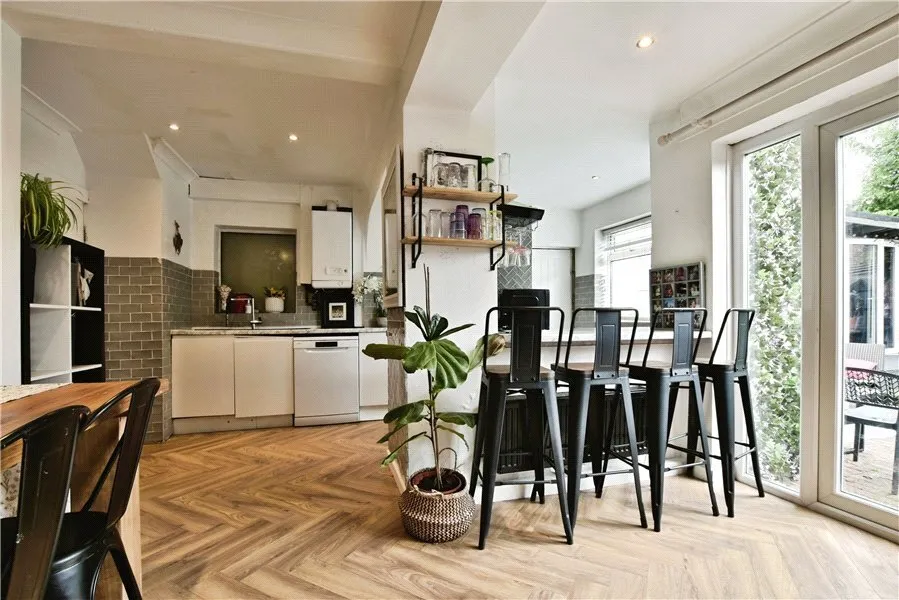 Lighthorne Road, Stockport, SK3, photo 5