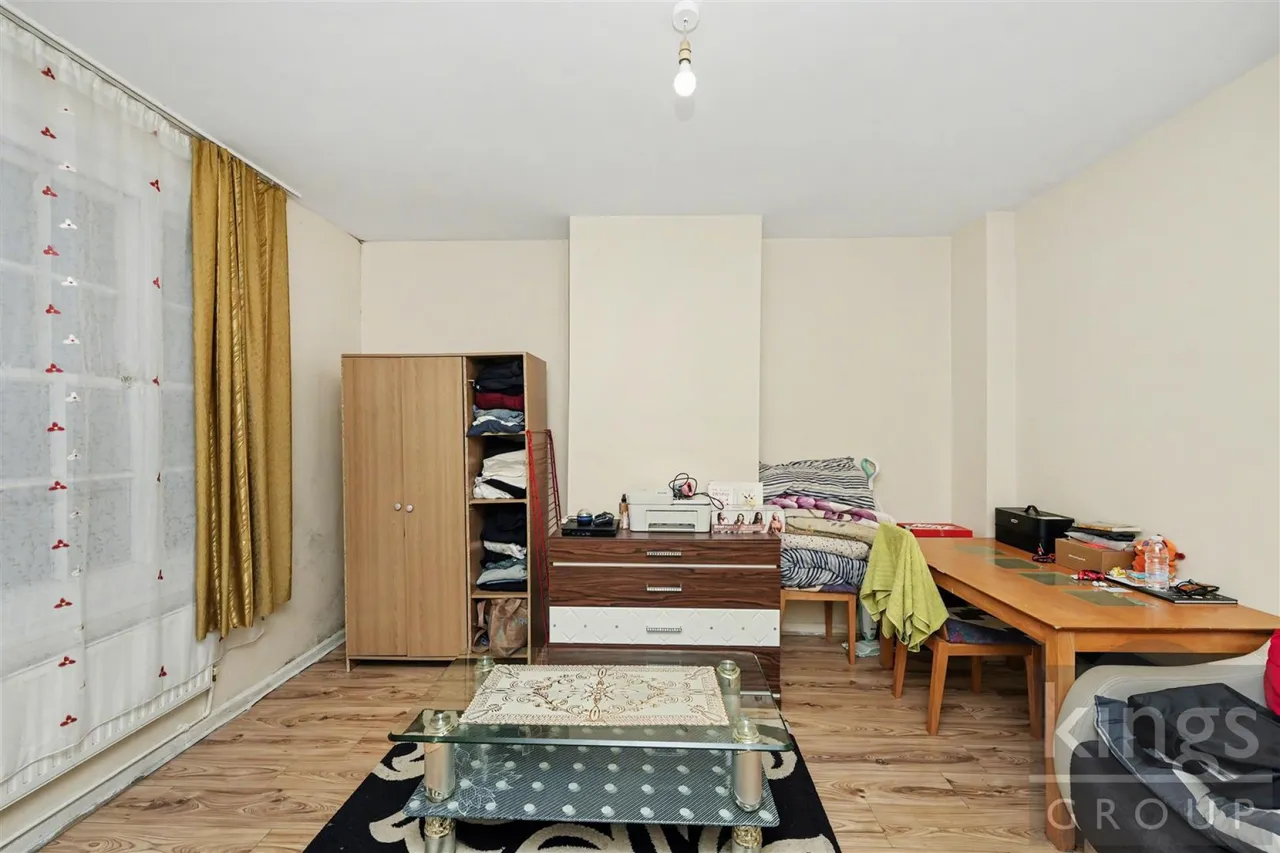 Flexmere Road, Tottenham, photo 3