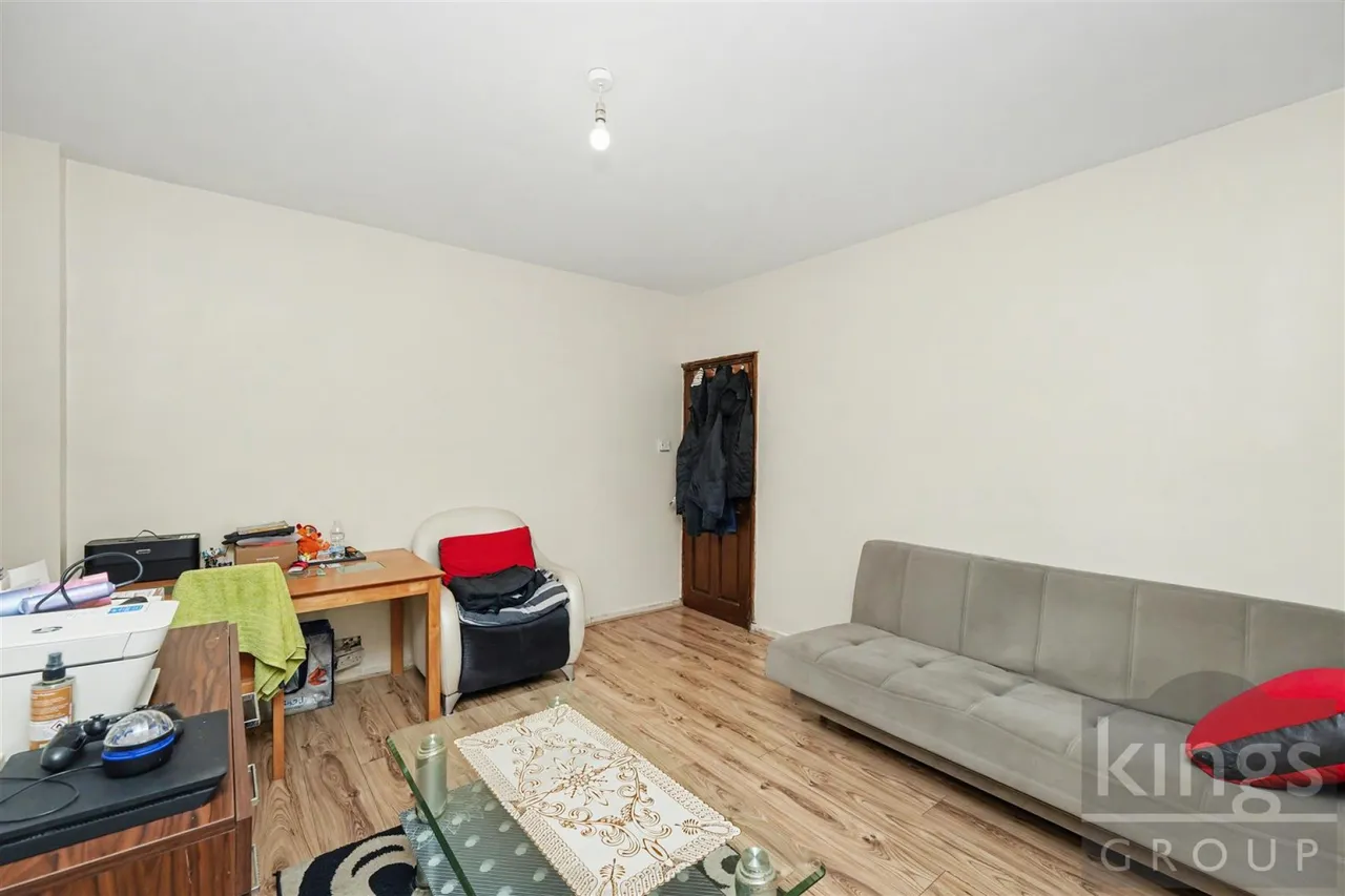 Flexmere Road, Tottenham, photo 5