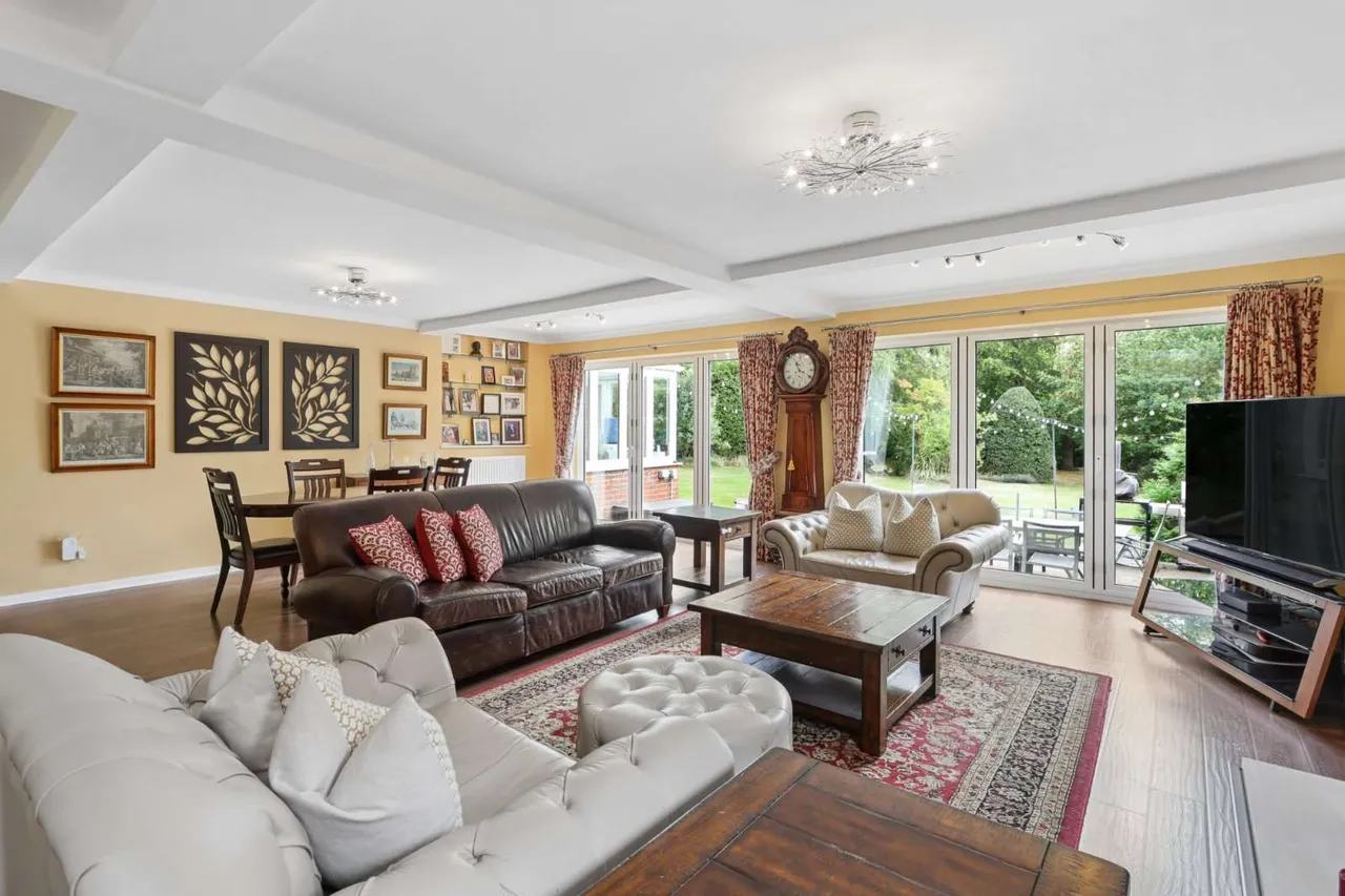 Heath Ridge Green, Cobham, KT11, photo 4