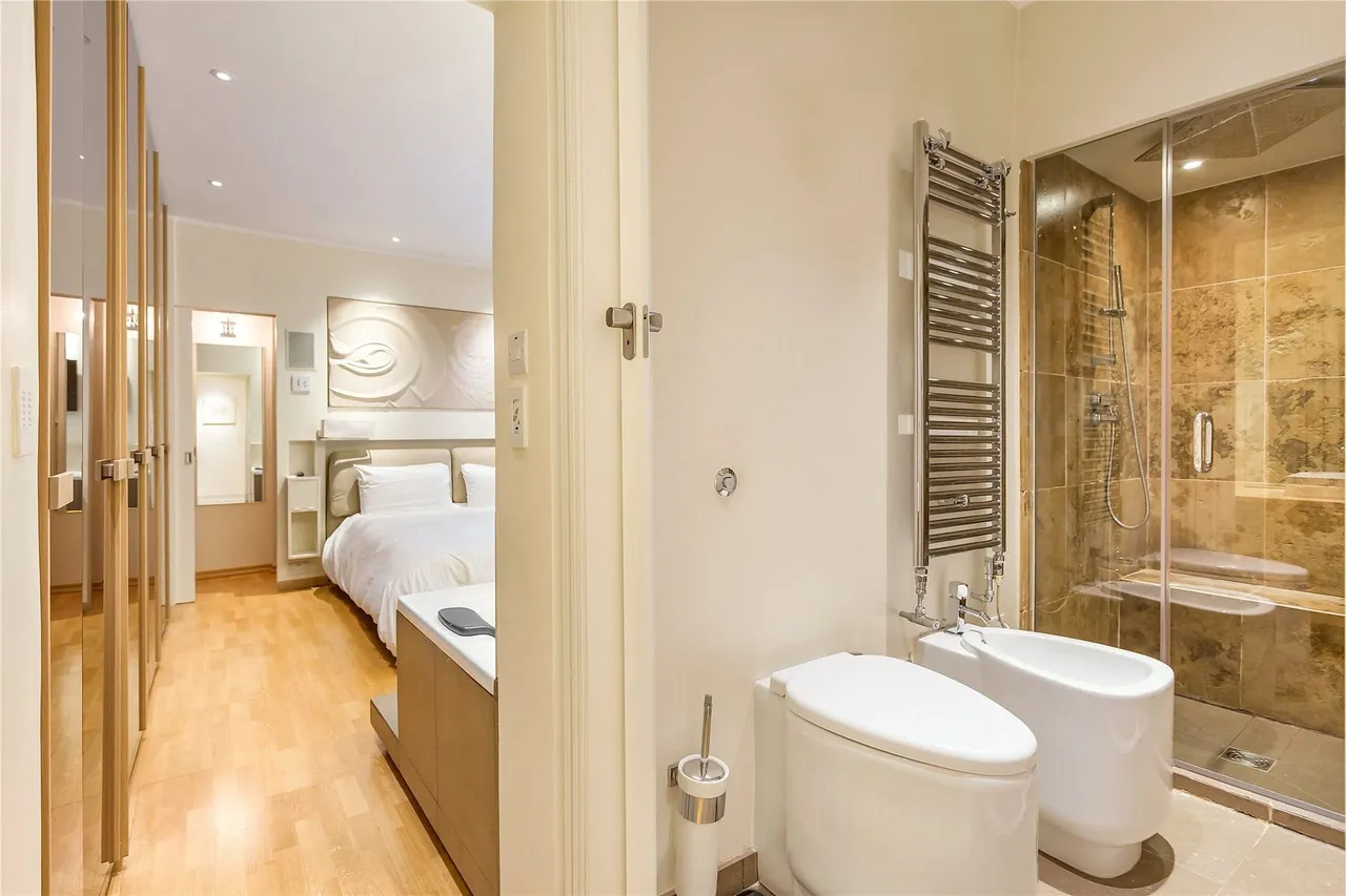 Warwick Square, London, SW1V, photo 9