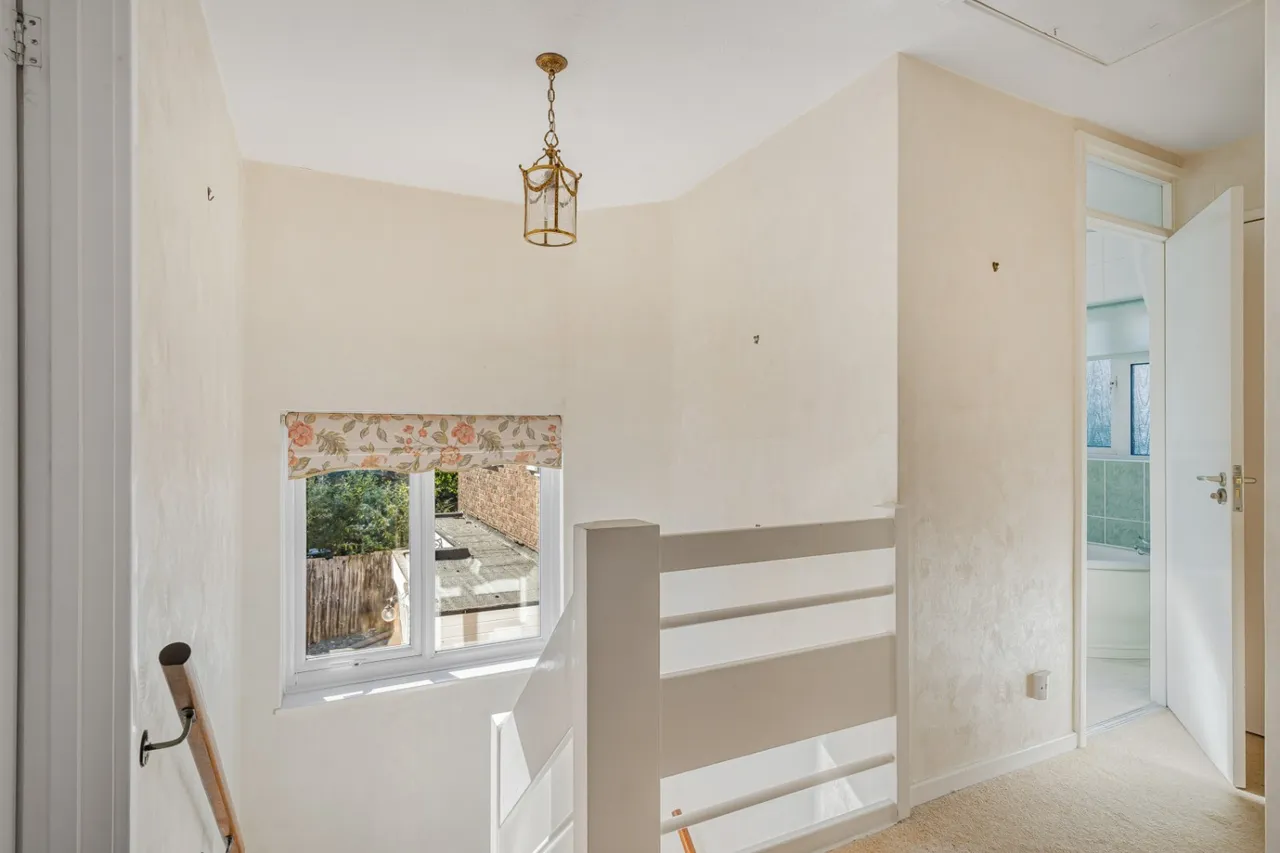 Acacia Close, Stanmore, HA7, photo 11