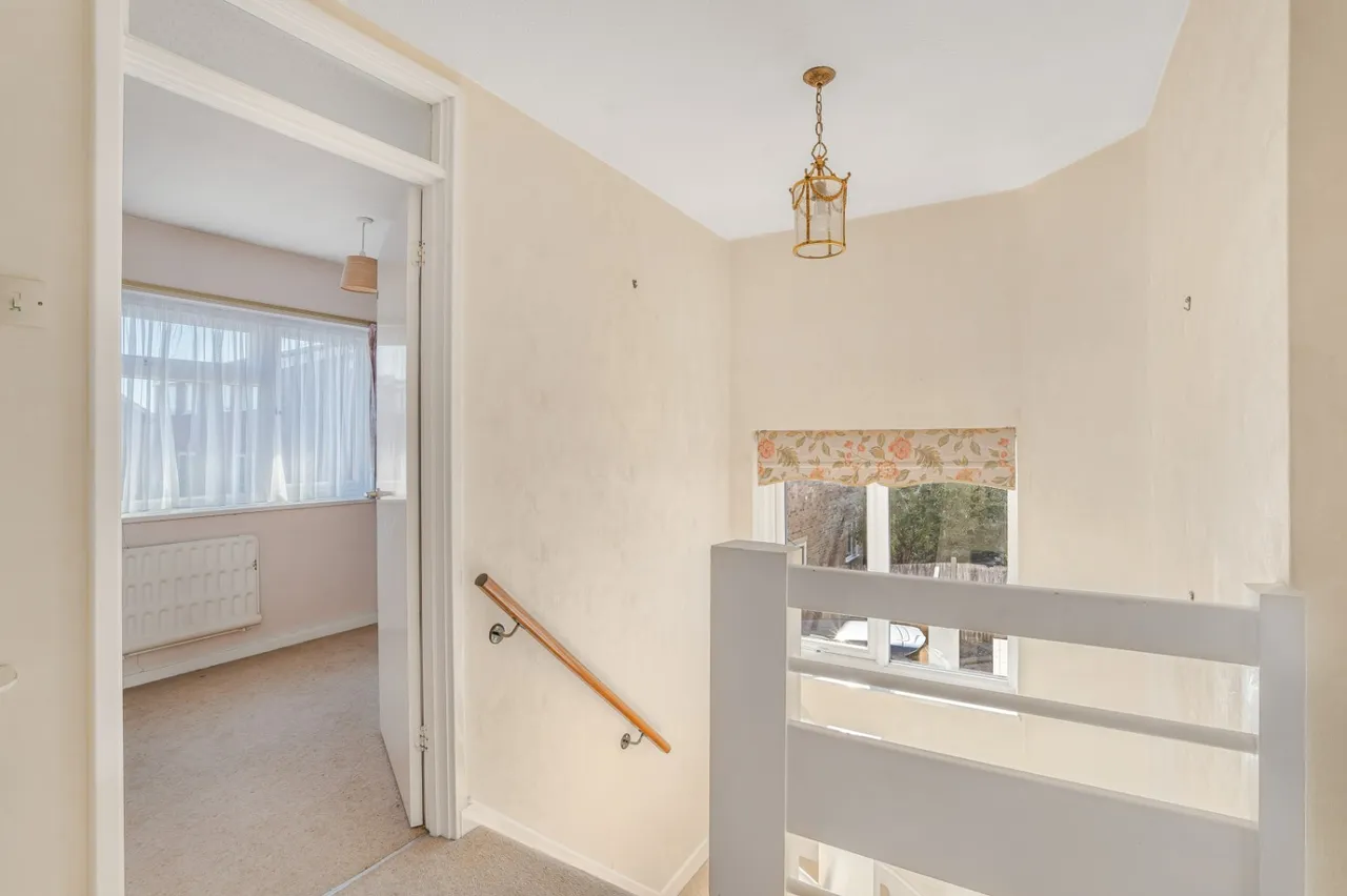 Acacia Close, Stanmore, HA7, photo 12