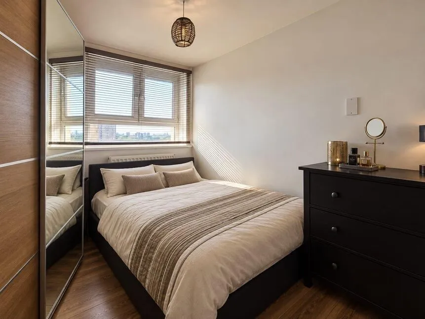 Boundary Road, London, E13, photo 3