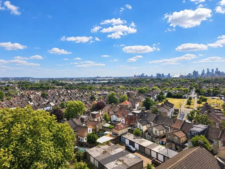 Boundary Road, London, E13, photo 5