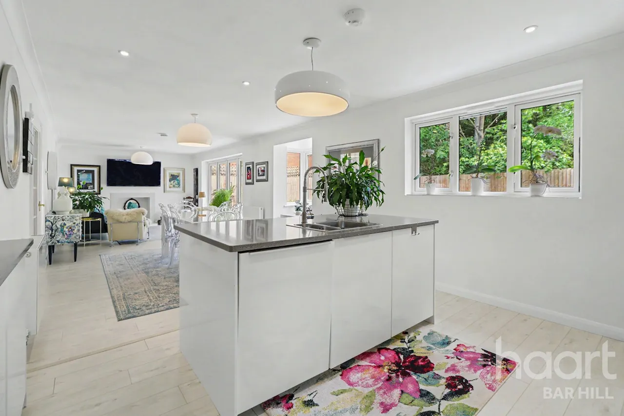 Stokes Close, Longstanton, CB24, photo 2