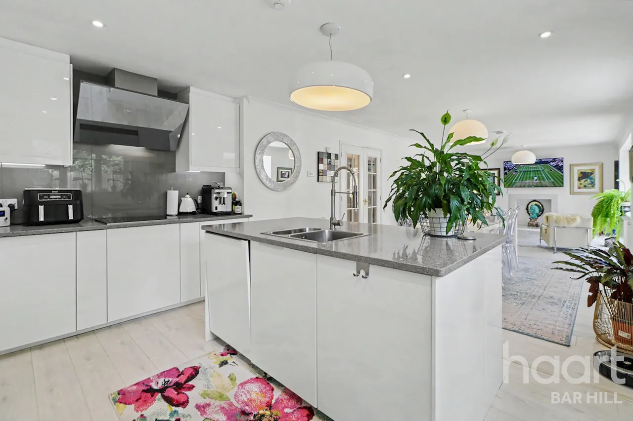 Stokes Close, Longstanton, CB24, photo 7