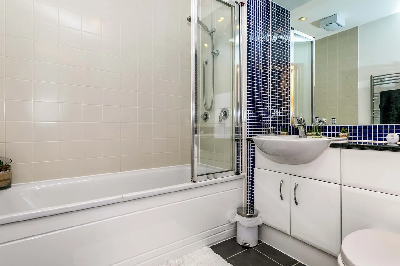 Epsom Road, Guildford, GU1, photo 7