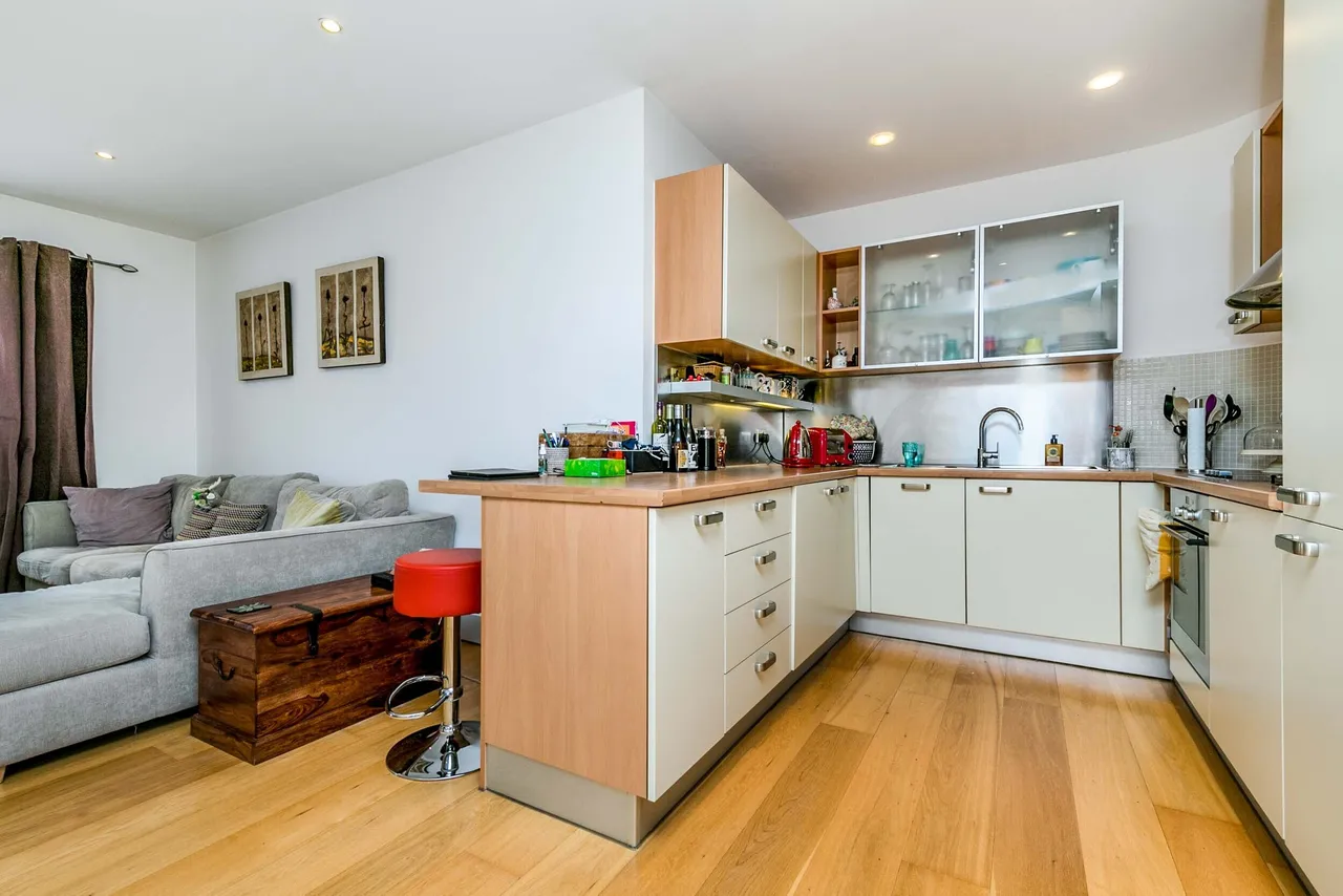 Epsom Road, Guildford, GU1, photo 12