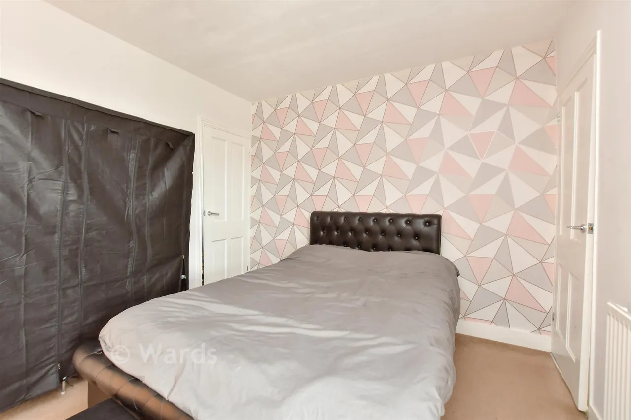 Corporation Road, Gillingham, ME7, photo 8