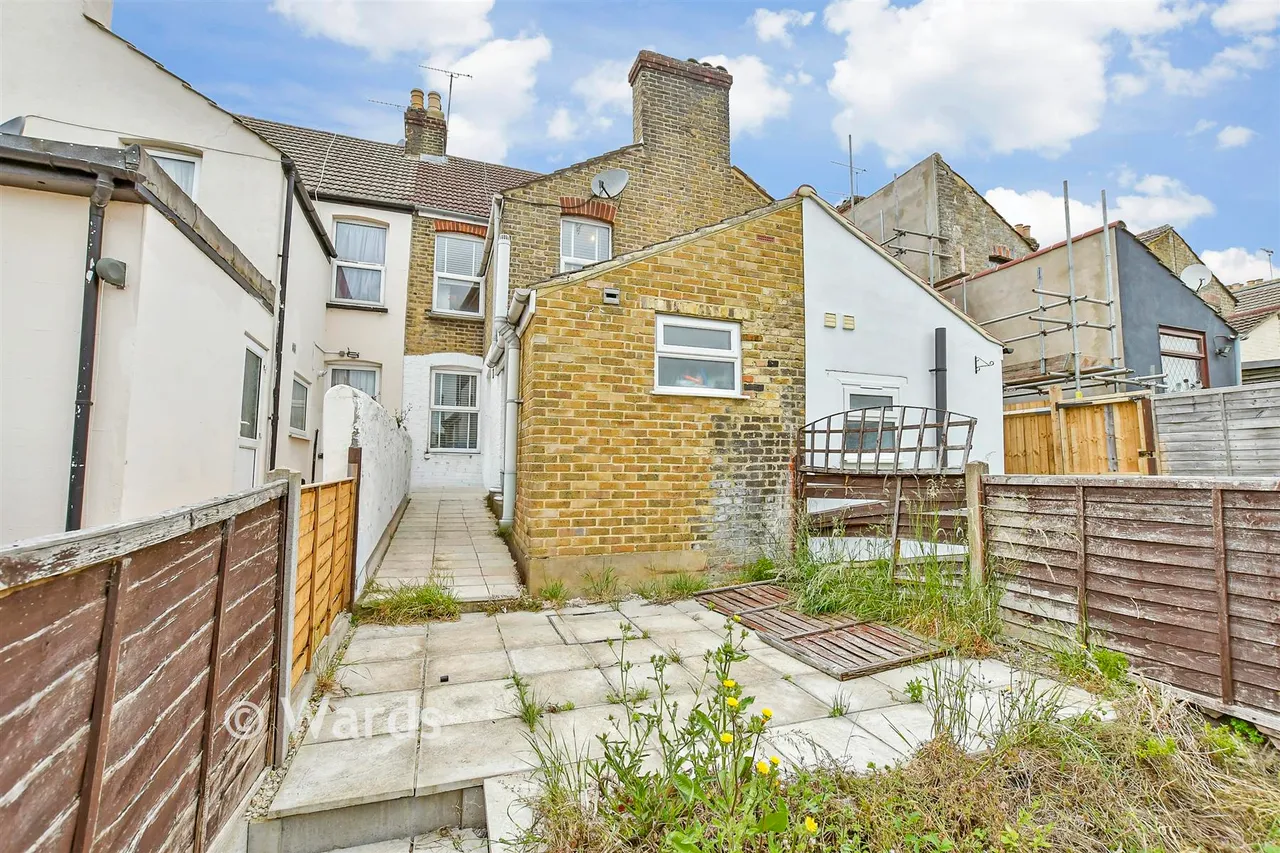 Corporation Road, Gillingham, ME7, photo 10