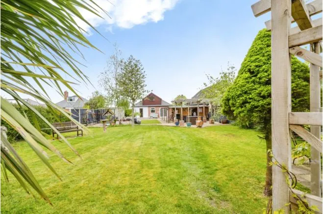 Lincoln Road, Branston, LN4, photo 2