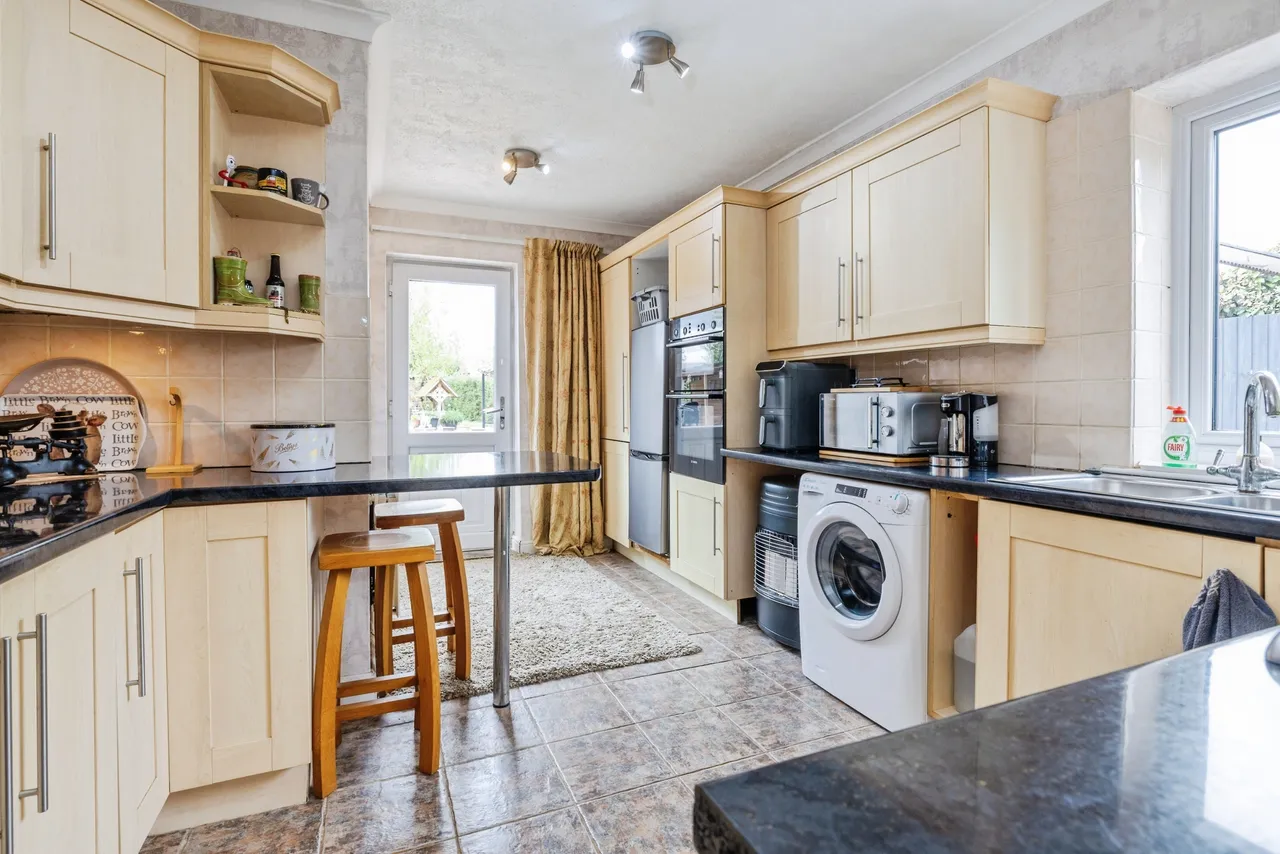 Lincoln Road, Branston, LN4, photo 9