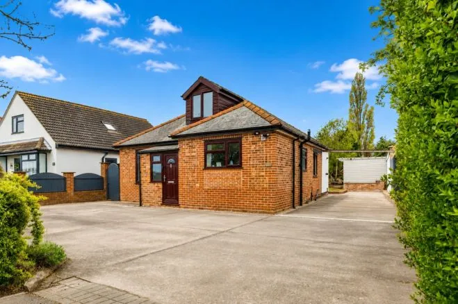 Lincoln Road, Branston, LN4, photo 3