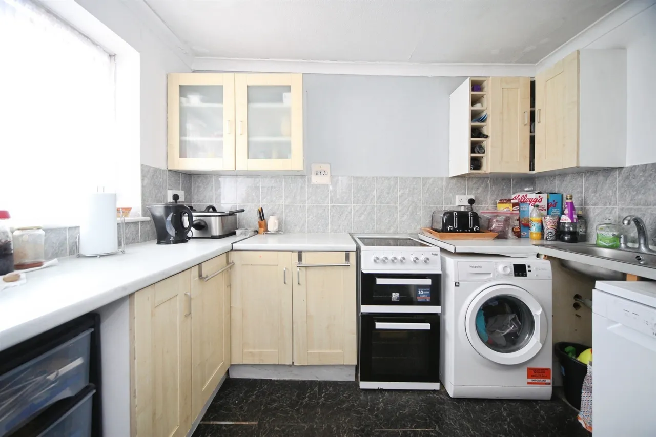 Brussels Way, Luton, LU3, photo 2