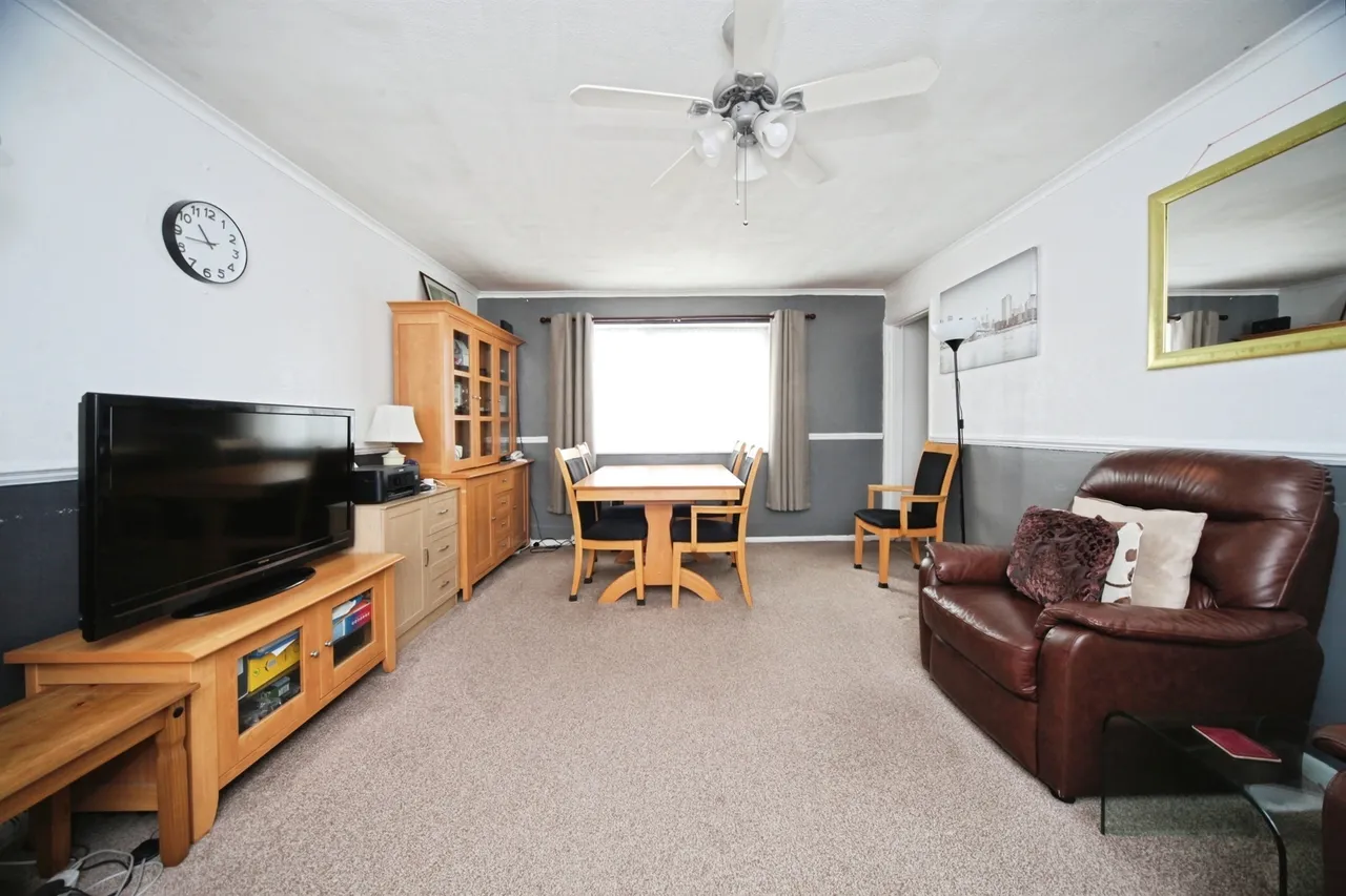 Brussels Way, Luton, LU3, photo 3