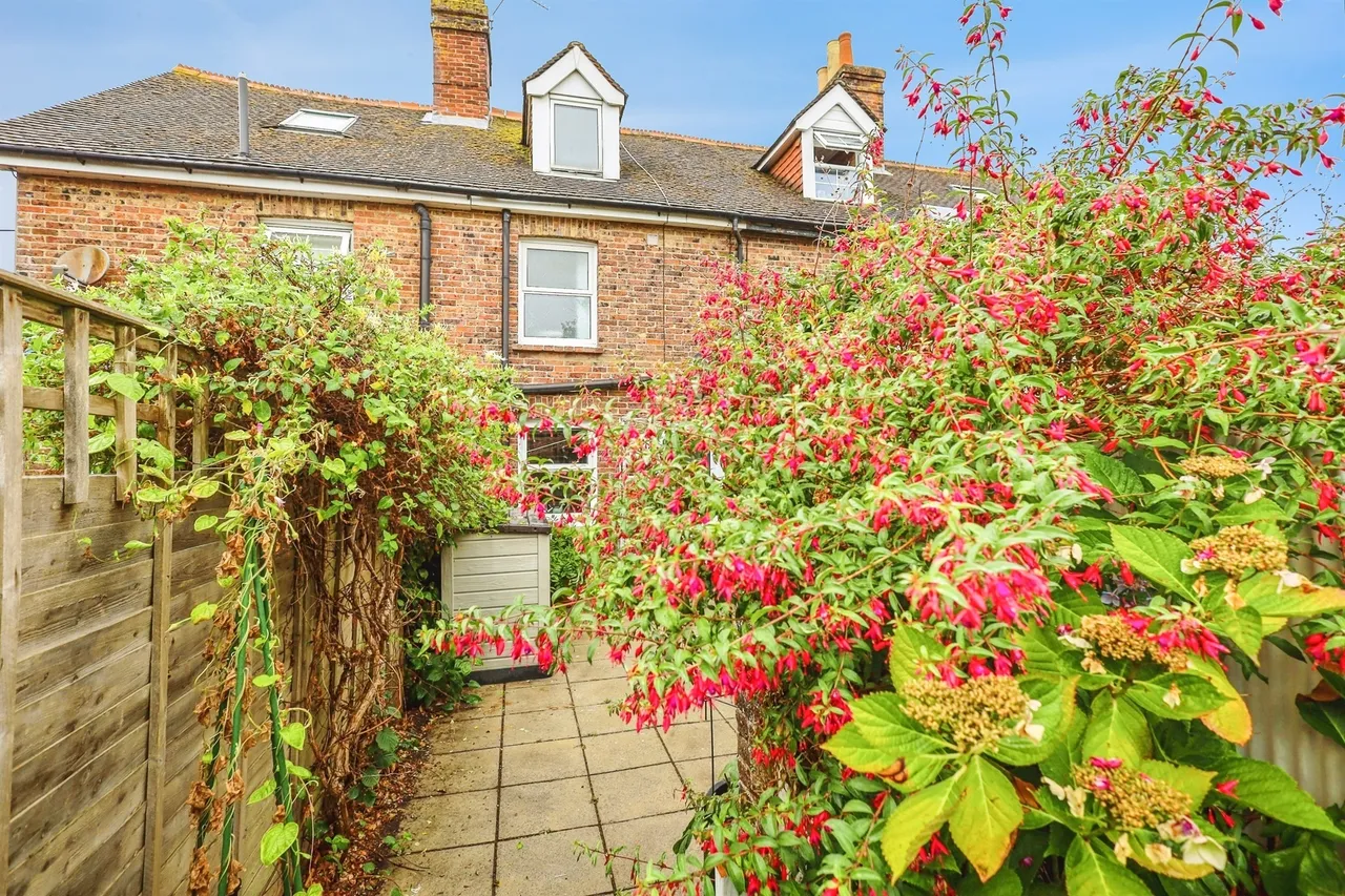 South Road, Hailsham, BN27, photo 17