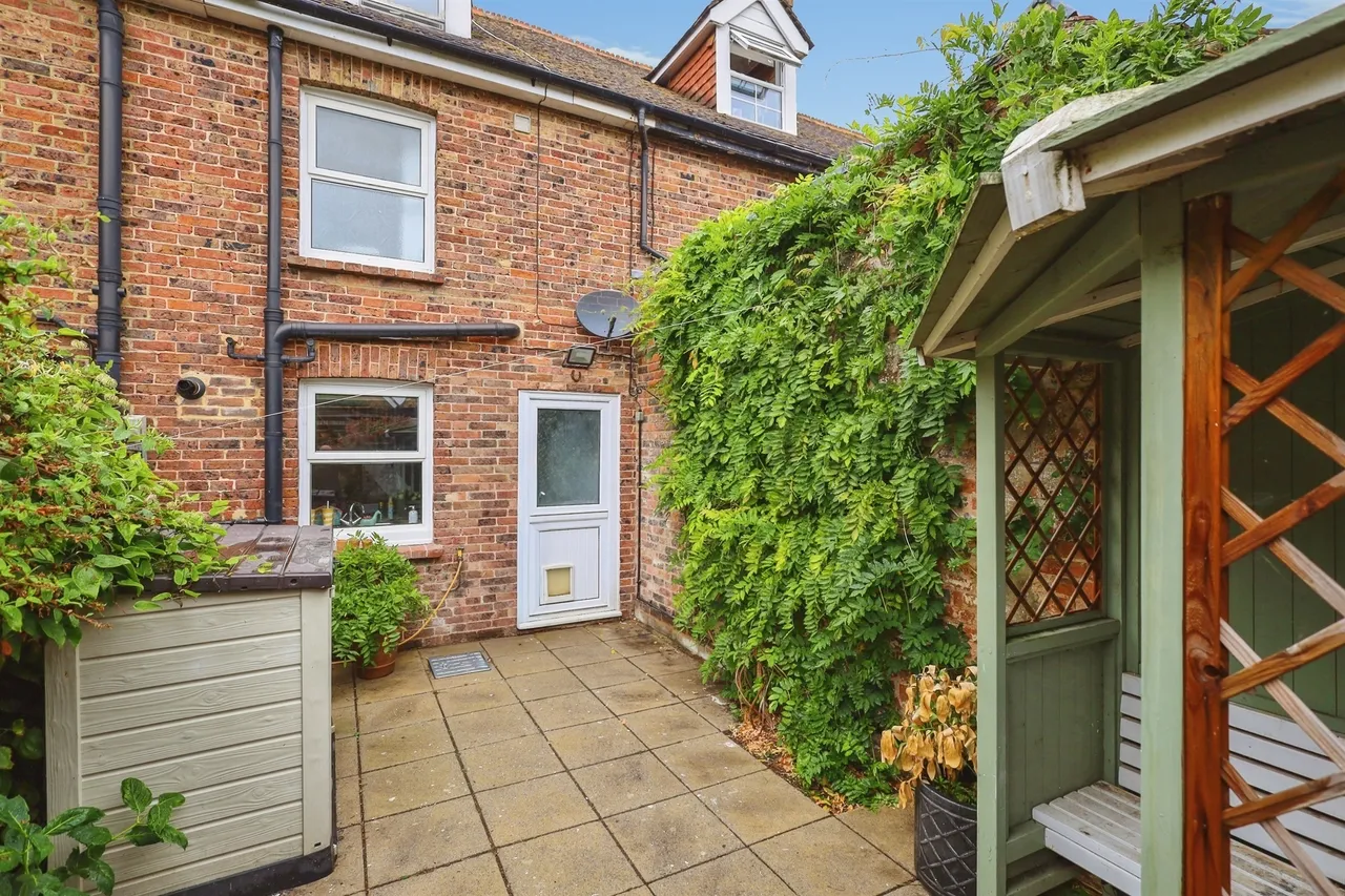 South Road, Hailsham, BN27, photo 16