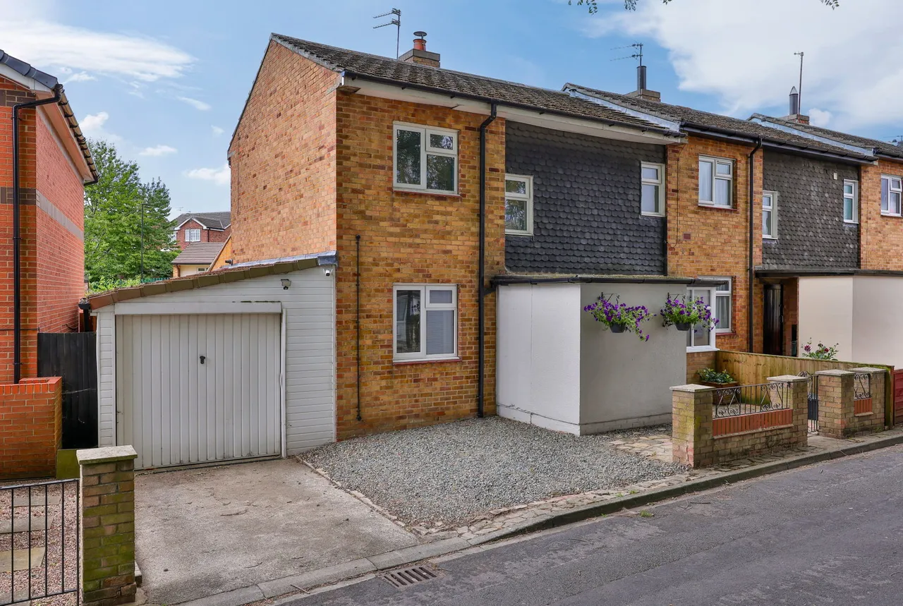 Bachelor Hill, York, photo 27
