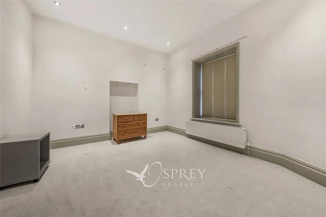 West Street, Oundle, PE8, photo 8