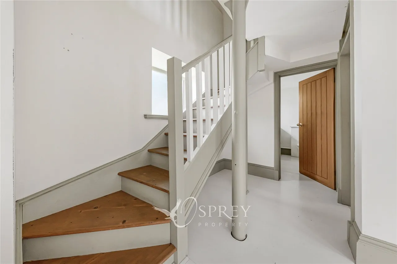 West Street, Oundle, PE8, photo 4