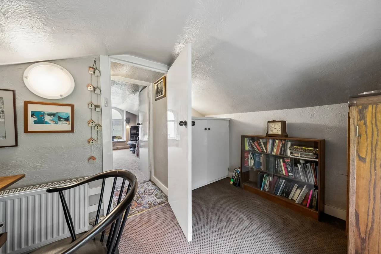 Shore Road, Cove, G84, photo 26