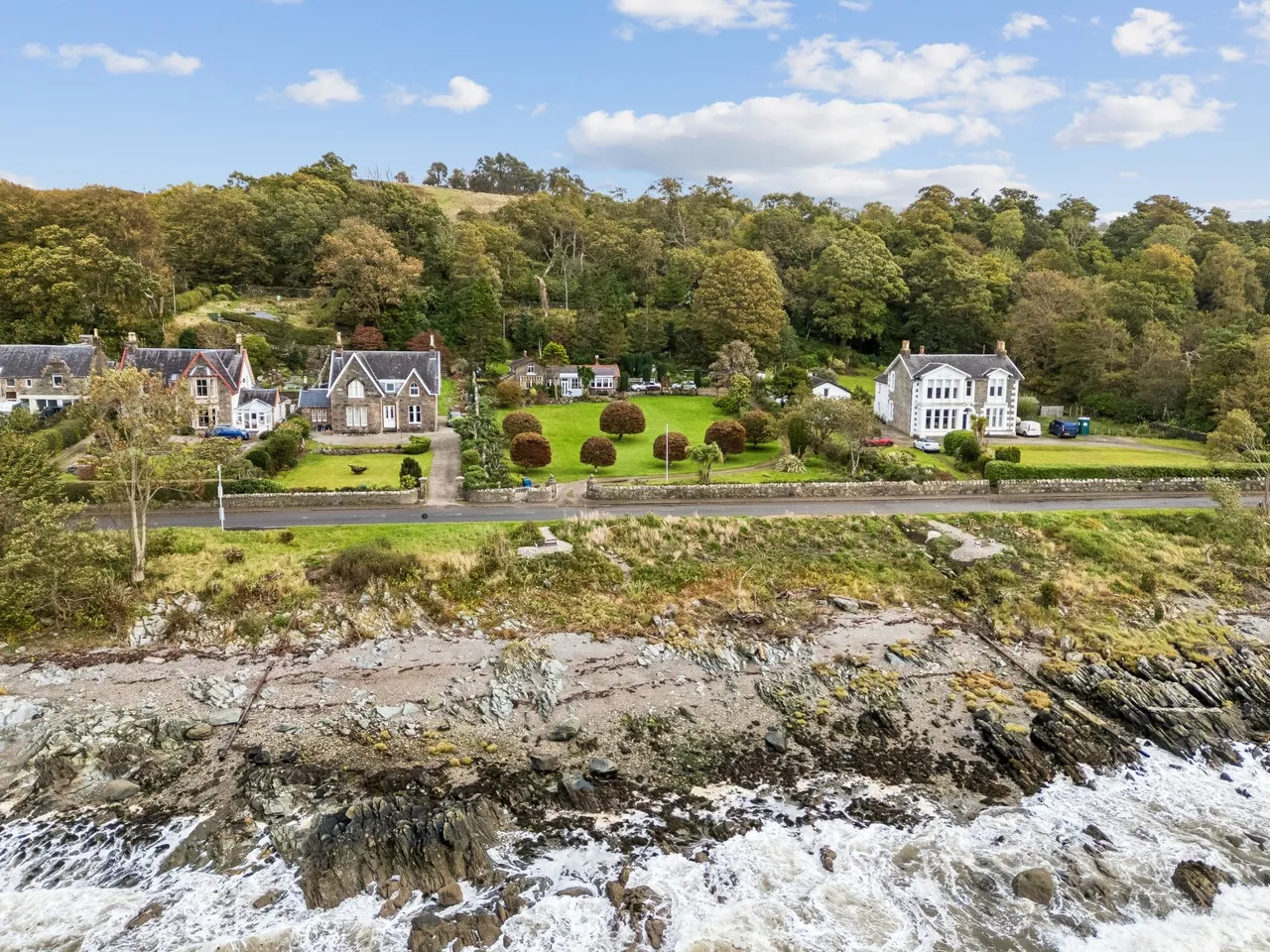 Shore Road, Cove, G84, photo 4