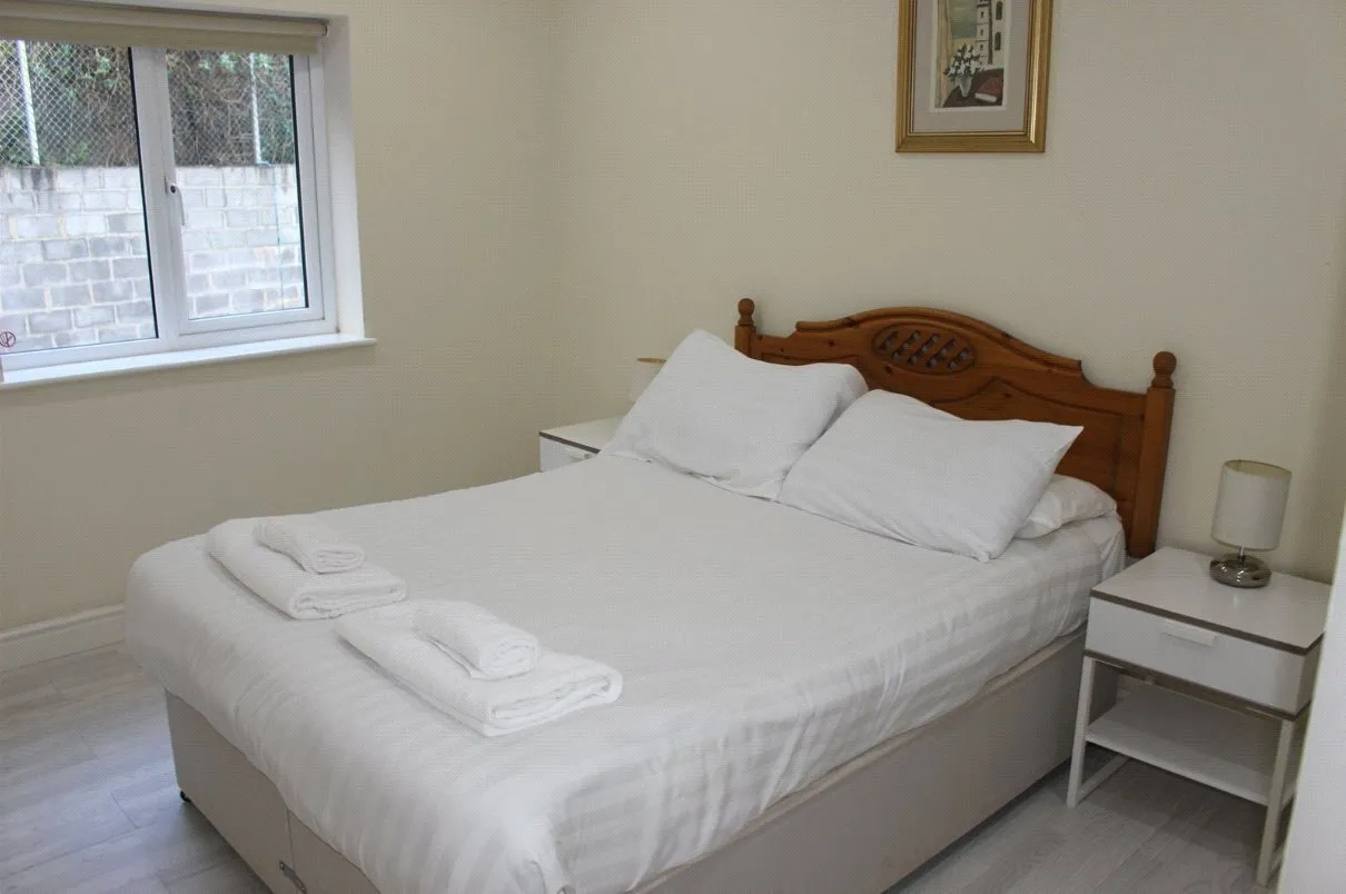 Coastal View, Pendine, SA33, photo 11