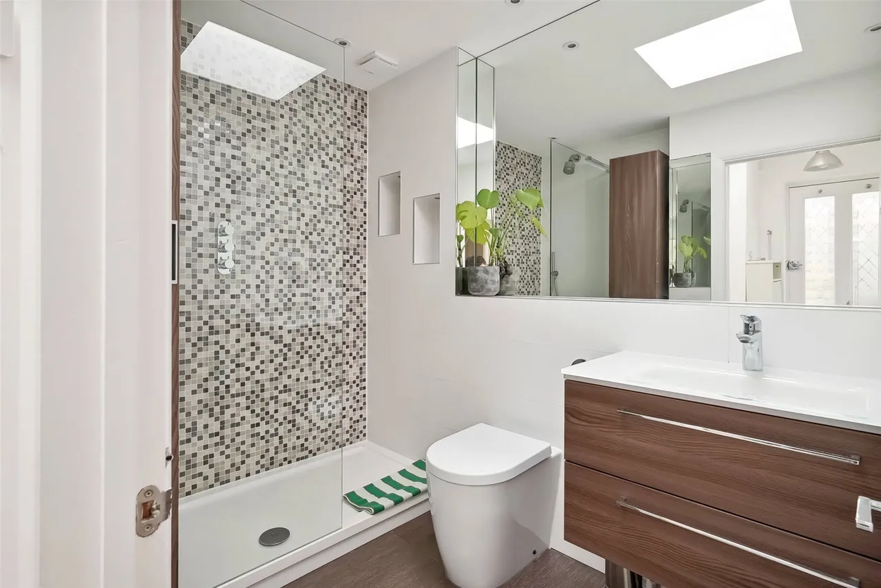 Chestnut Road, Twickenham, TW2 5QZ, photo 11