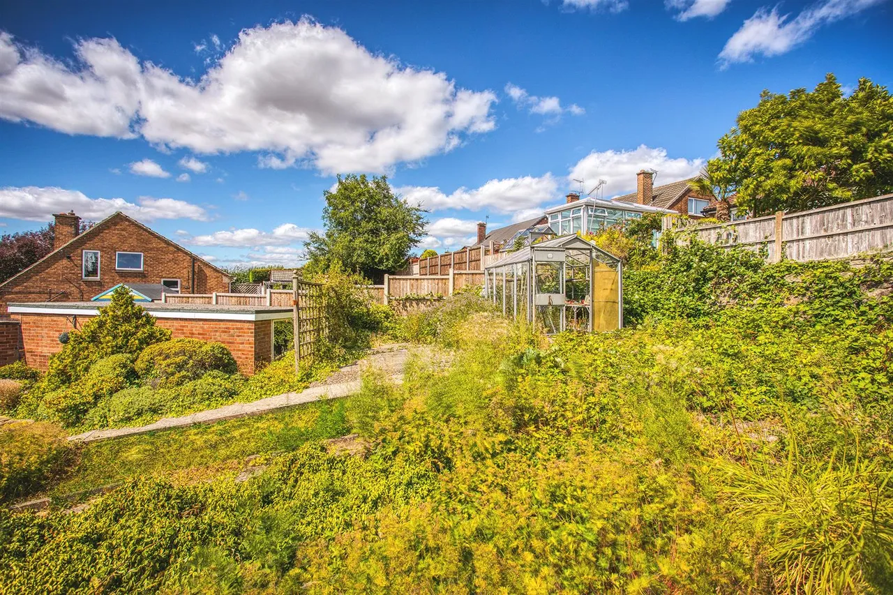Edale Close, Allestree, photo 15