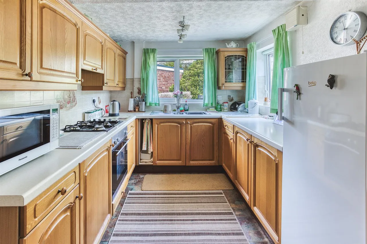 Edale Close, Allestree, photo 8