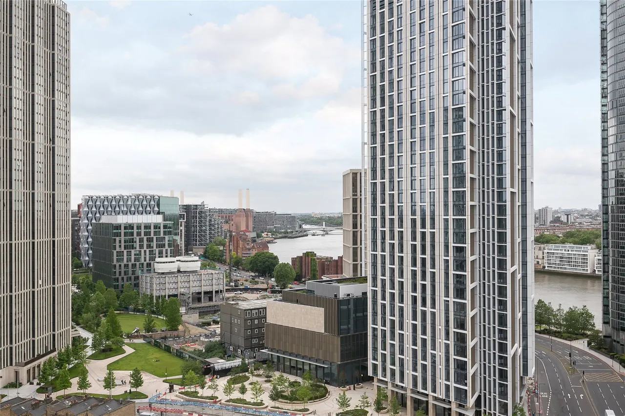Nine Elms Lane, Nine Elms, SW8, photo 25
