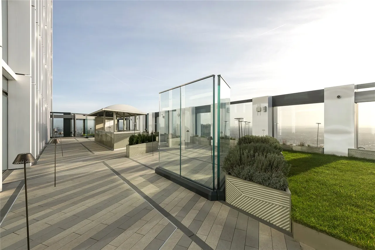 Nine Elms Lane, Nine Elms, SW8, photo 18