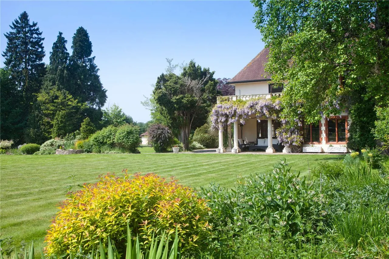 The Grange, Amersham Road, Beaconsfield, Buckinghamshire, HP9 2UG, photo 7