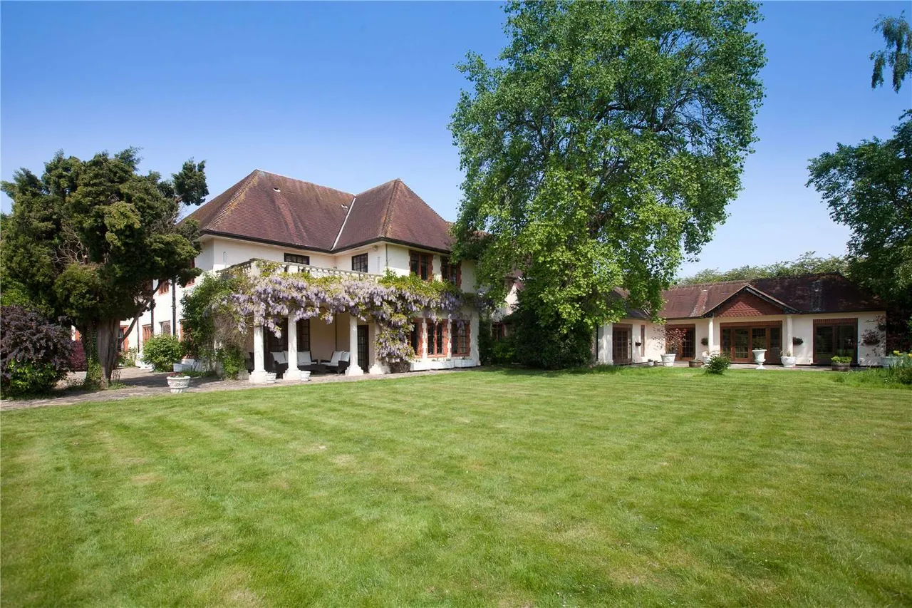 The Grange, Amersham Road, Beaconsfield, Buckinghamshire, HP9 2UG, photo 6