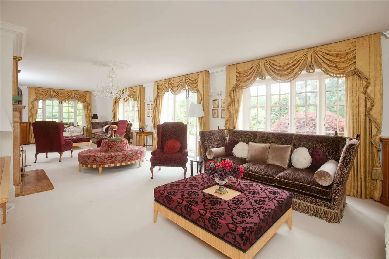 The Grange, Amersham Road, Beaconsfield, Buckinghamshire, HP9 2UG, photo 12