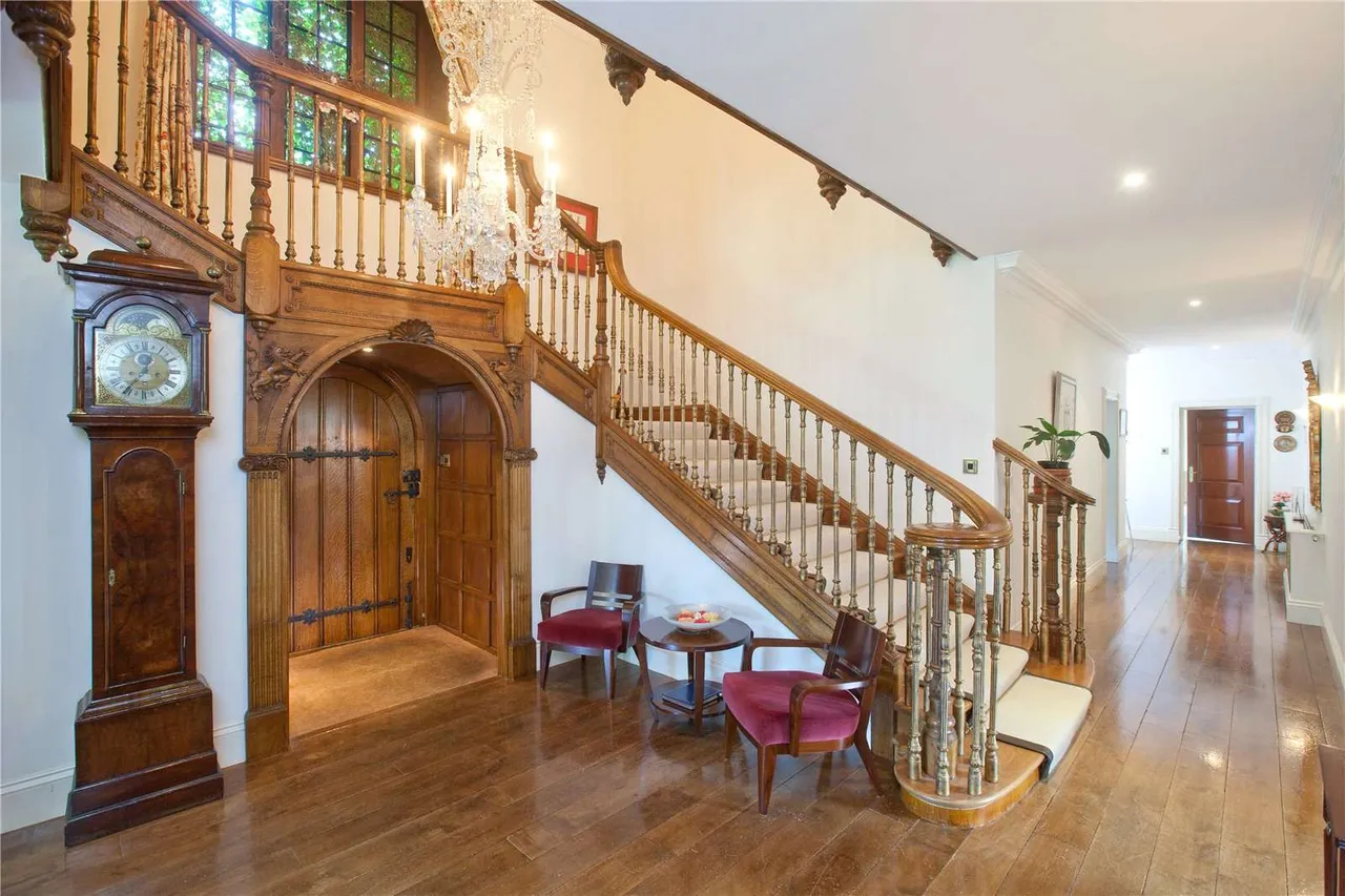 The Grange, Amersham Road, Beaconsfield, Buckinghamshire, HP9 2UG, photo 9