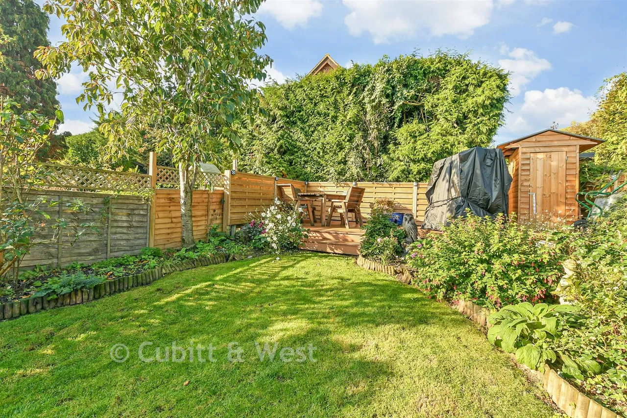 The Street, Capel, RH5, photo 19