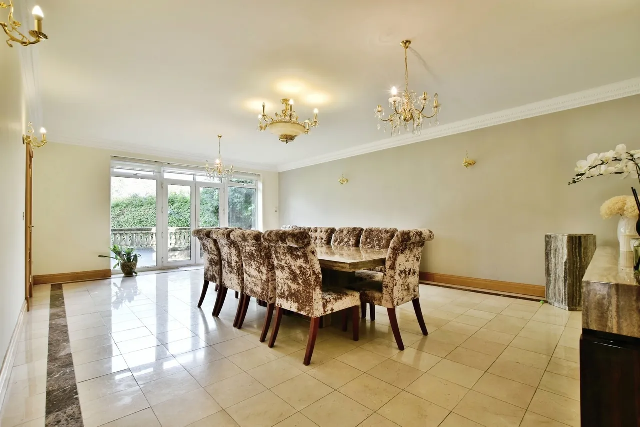 Hale Road, Hale Barns, WA15, photo 5
