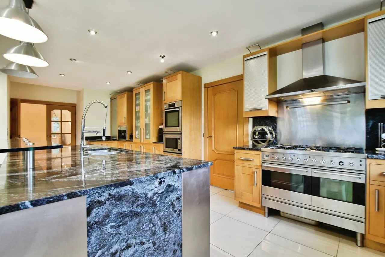 Hale Road, Hale Barns, WA15, photo 45