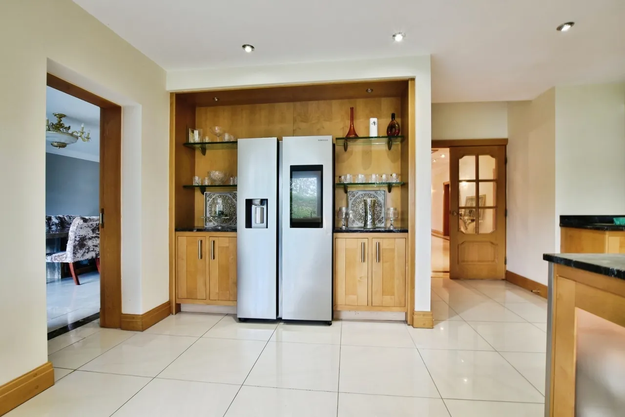 Hale Road, Hale Barns, WA15, photo 43
