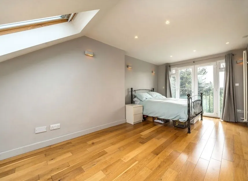 Downing Drive, Greenford, UB6, photo 5