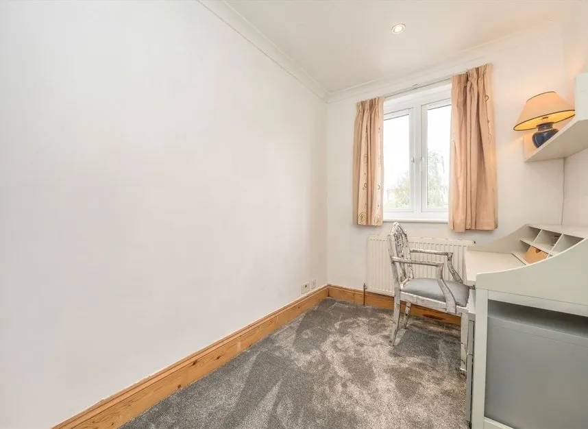 Downing Drive, Greenford, UB6, photo 8